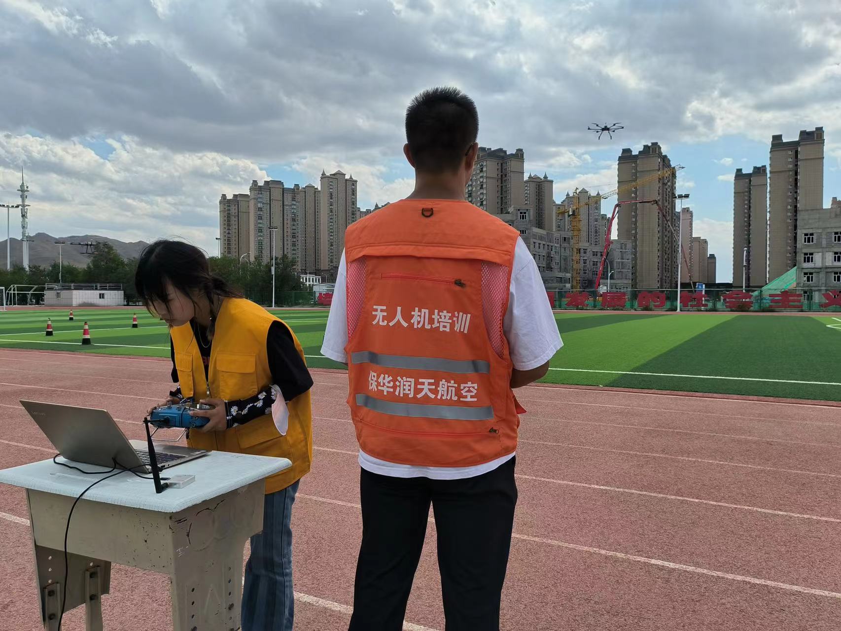 新疆無人機培訓！昂貴無人機培訓一定好么？怎樣找到適合自己無人機執照？