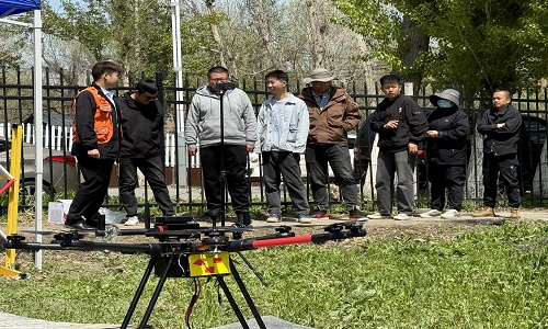 【新疆保華潤天無人機培訓】超視距機長與視距內駕駛員:無人機CAAC執照費用對比