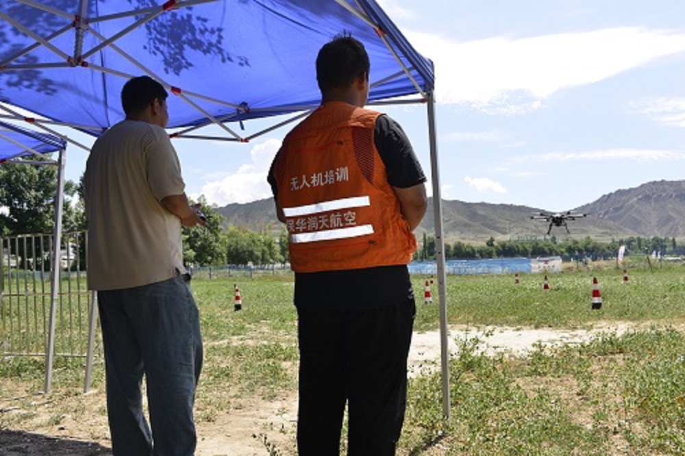 新疆無人機飛手培訓學校-保華潤天航空