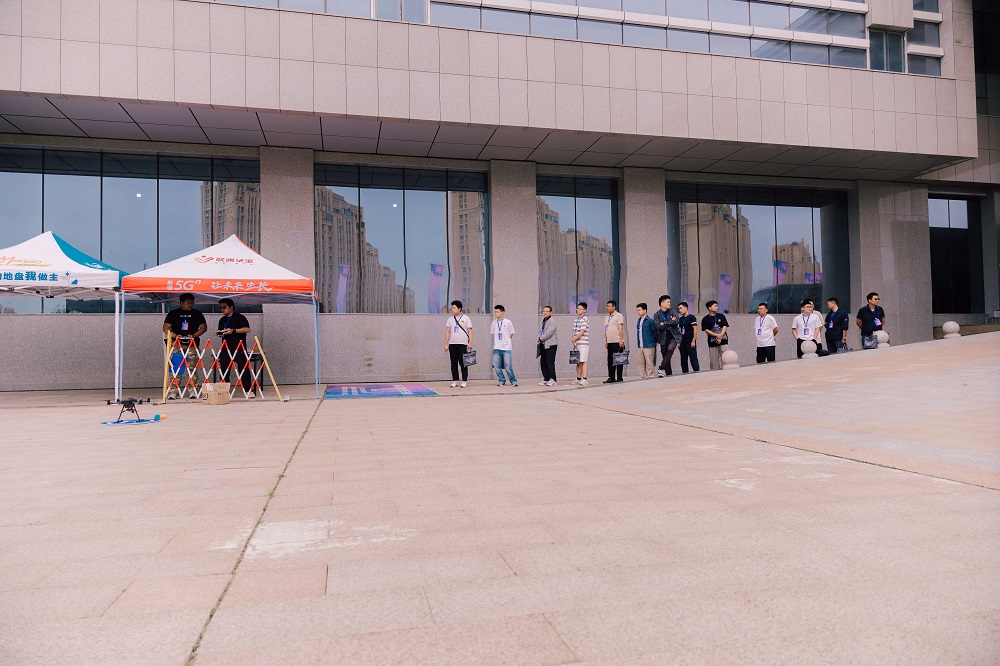 無人機去新疆干活掙錢嗎?來保華潤天航空無人機培訓機構為你解答